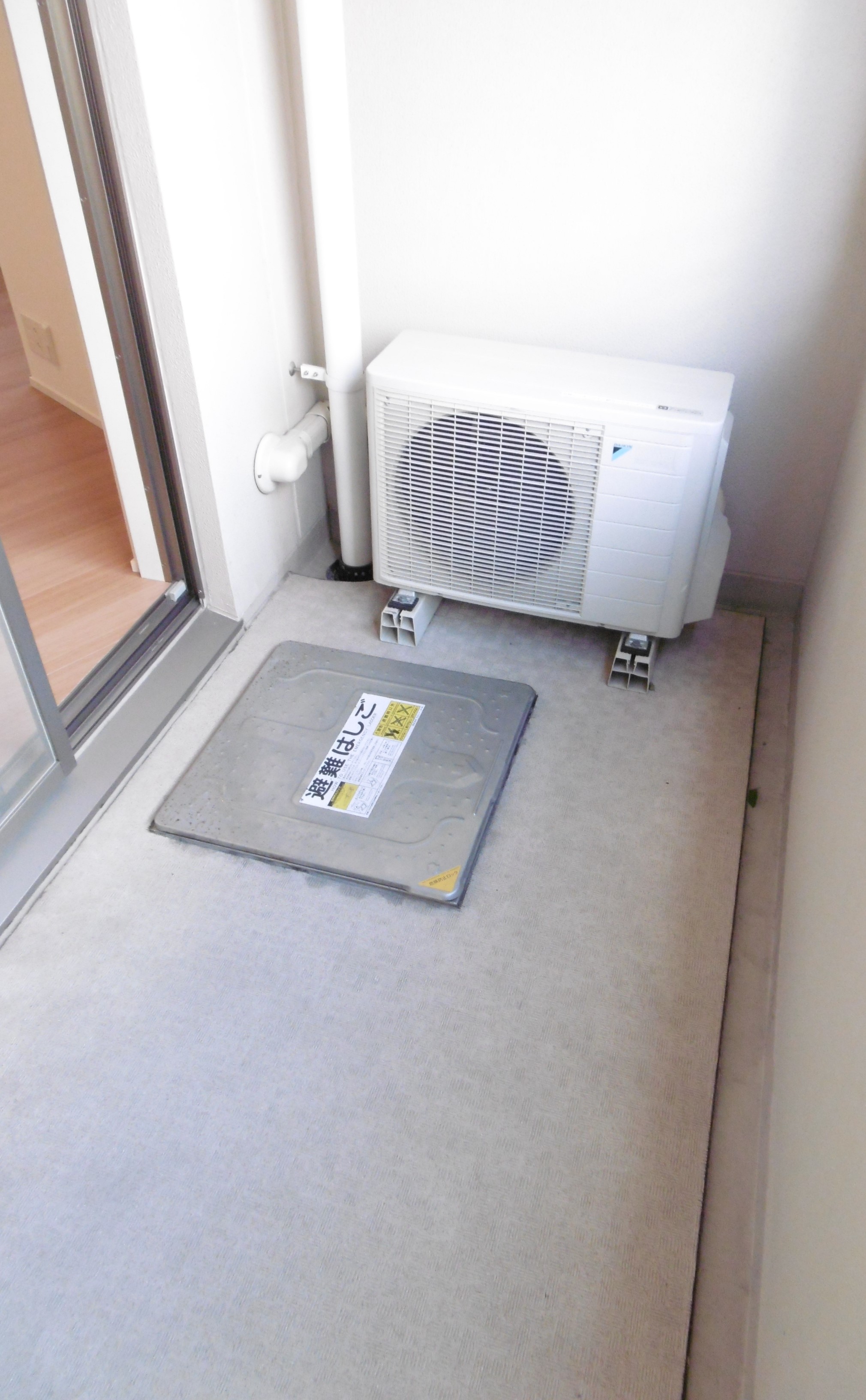 バルコニー　バルコニー