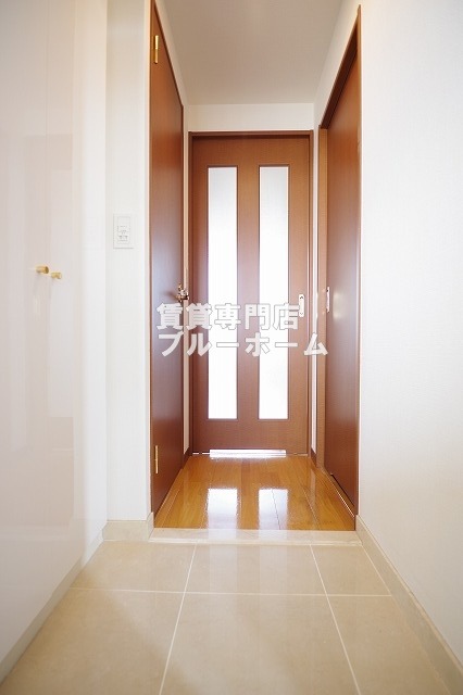 玄関　広い玄関スペース！