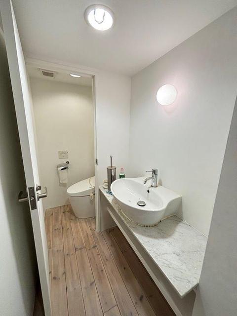 洗面設備　地下１階洗面所