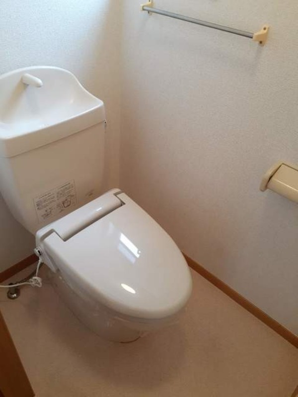 トイレ　図面と現状に相違がある場合には現状を優先