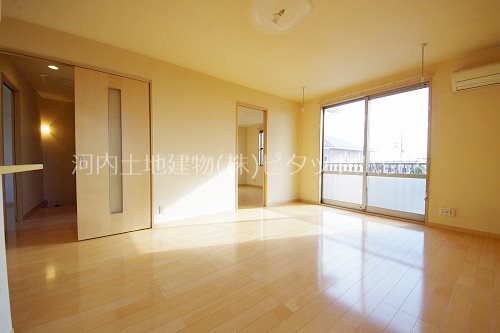 居室・リビング　類似室内