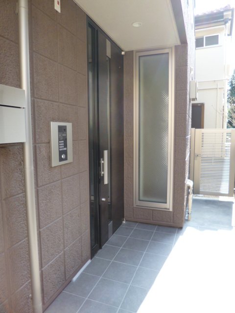 ロビー　オートロック入口