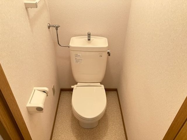 ケンパレスA棟のトイレ写真
