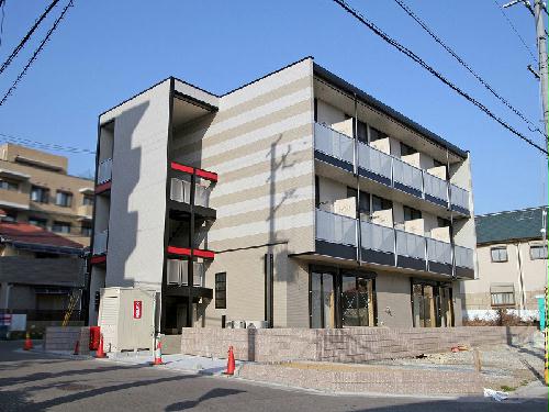 レオパレスジュノス芦屋の建物外観