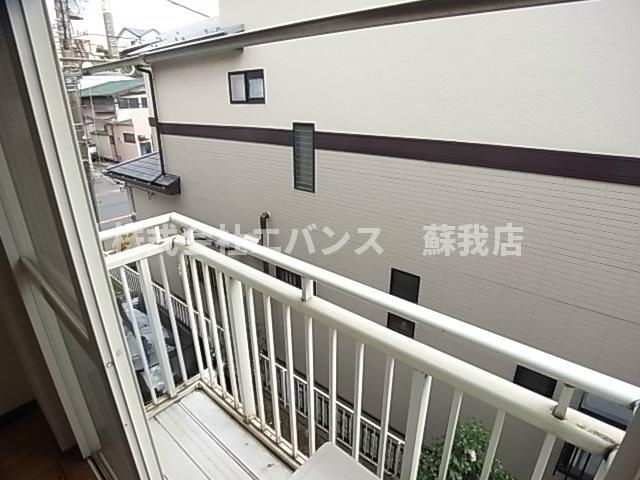 バルコニー　陽当たり良好なバルコニーです