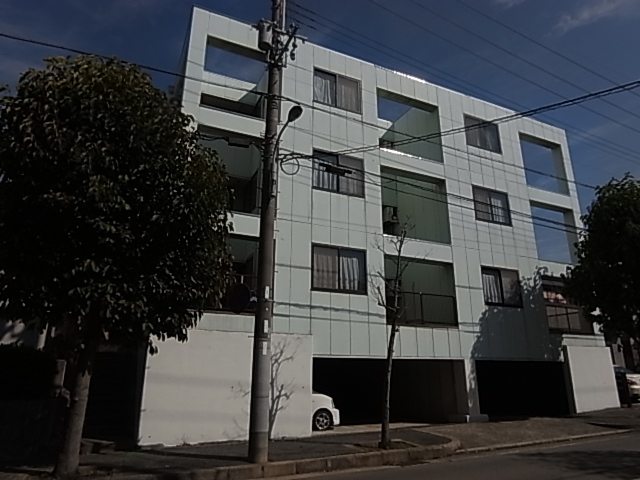 神戸市西区上新地のマンションの建物外観