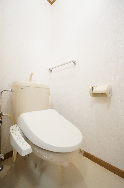 【エスポワールIのトイレ】
