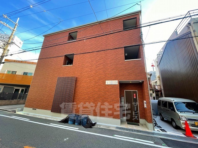 大阪市天王寺区大道のアパートの建物外観