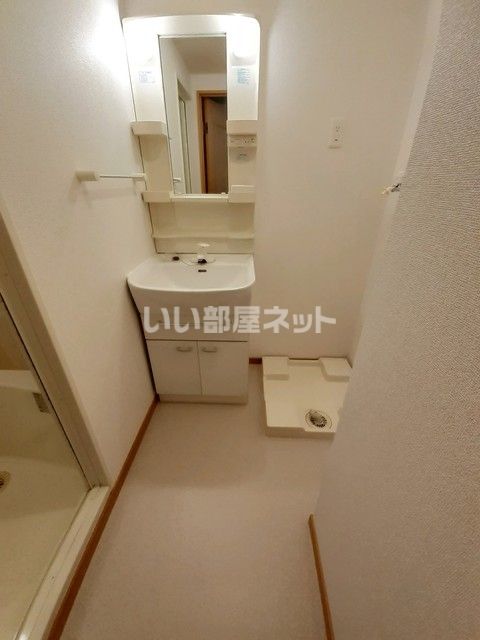 【岸和田市宮本町のマンションの洗面設備】