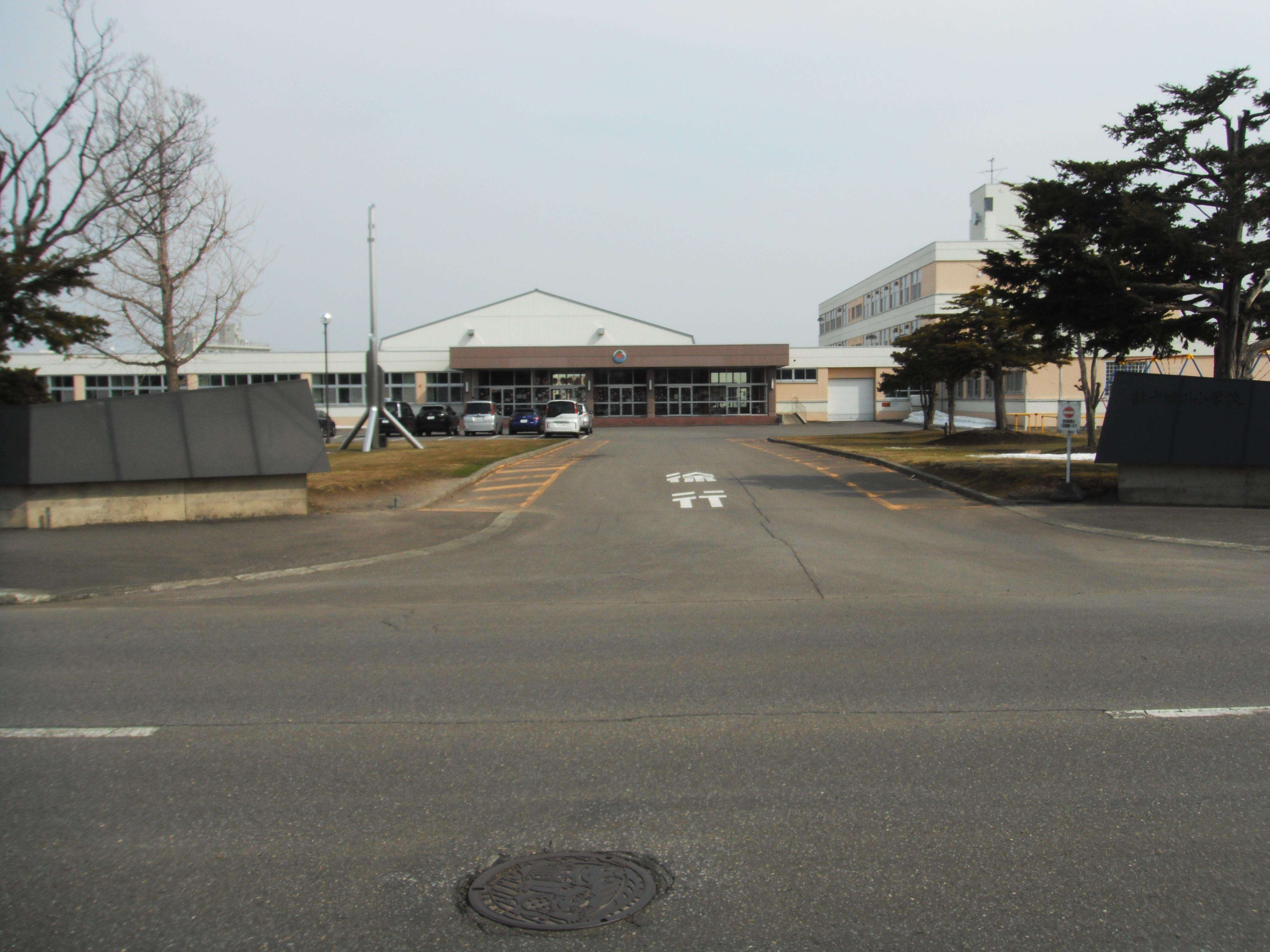 【ジャパンステージDの小学校】