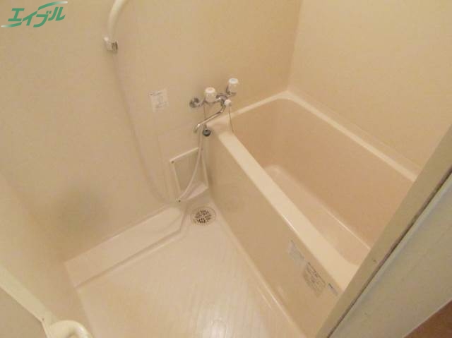 バス・シャワールーム　同物件別部屋