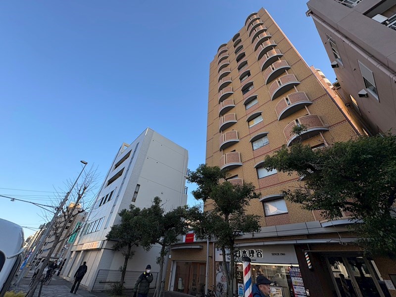 神戸市東灘区甲南町のマンションの建物外観