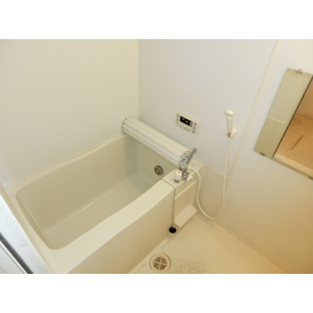 バス・シャワールーム　別号室の写真になります。