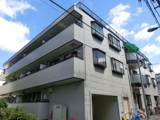 板橋区前野町のマンションの建物外観