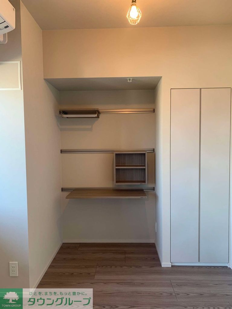 居室・リビング　同間取、他号室