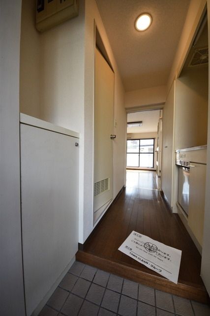 玄関　★お部屋探しは株式会社タウンハウジング東京まで★