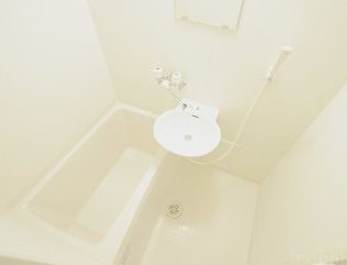 バス・シャワールーム　現状優先です。