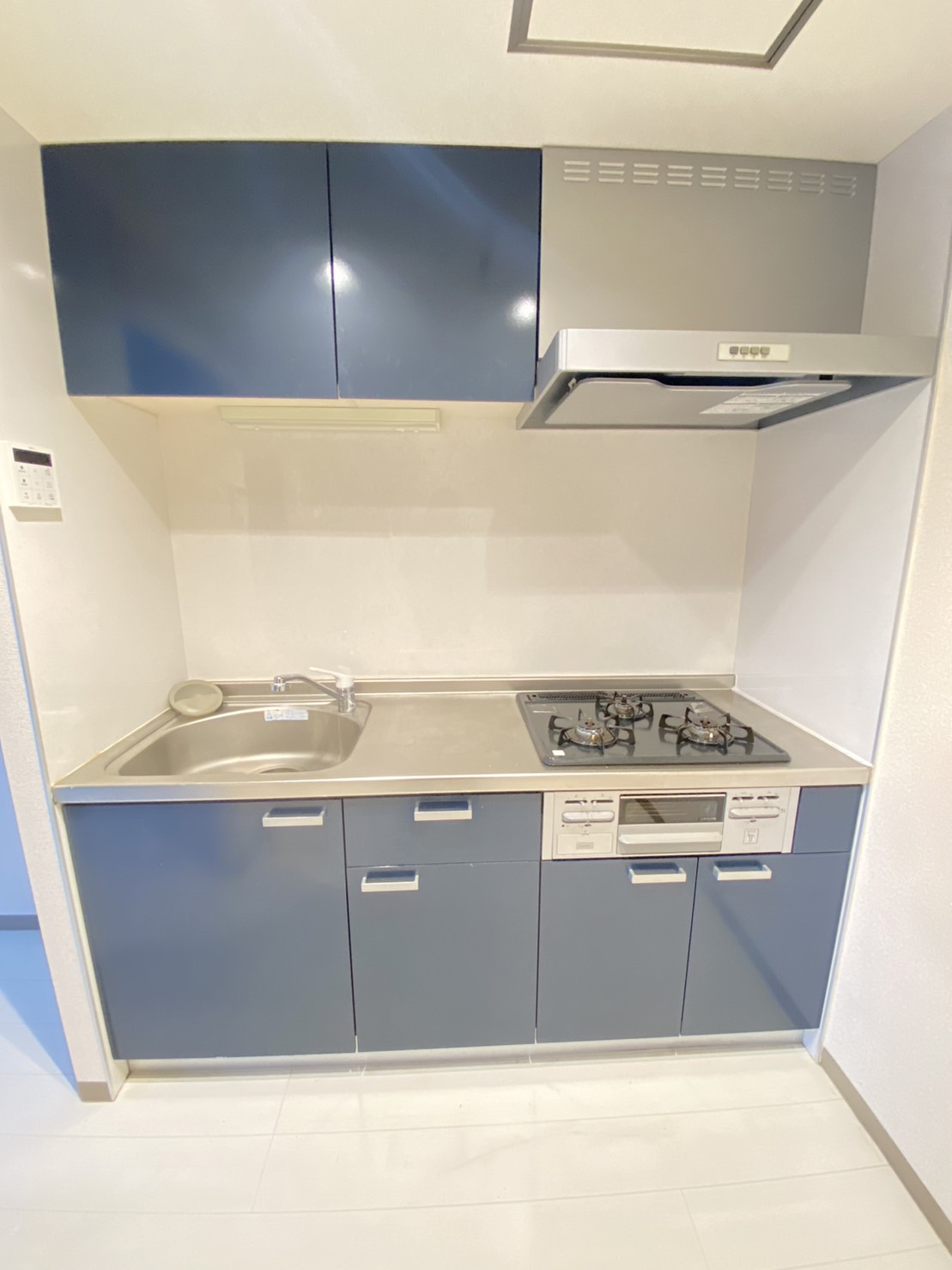 キッチン　３口システムキッチン