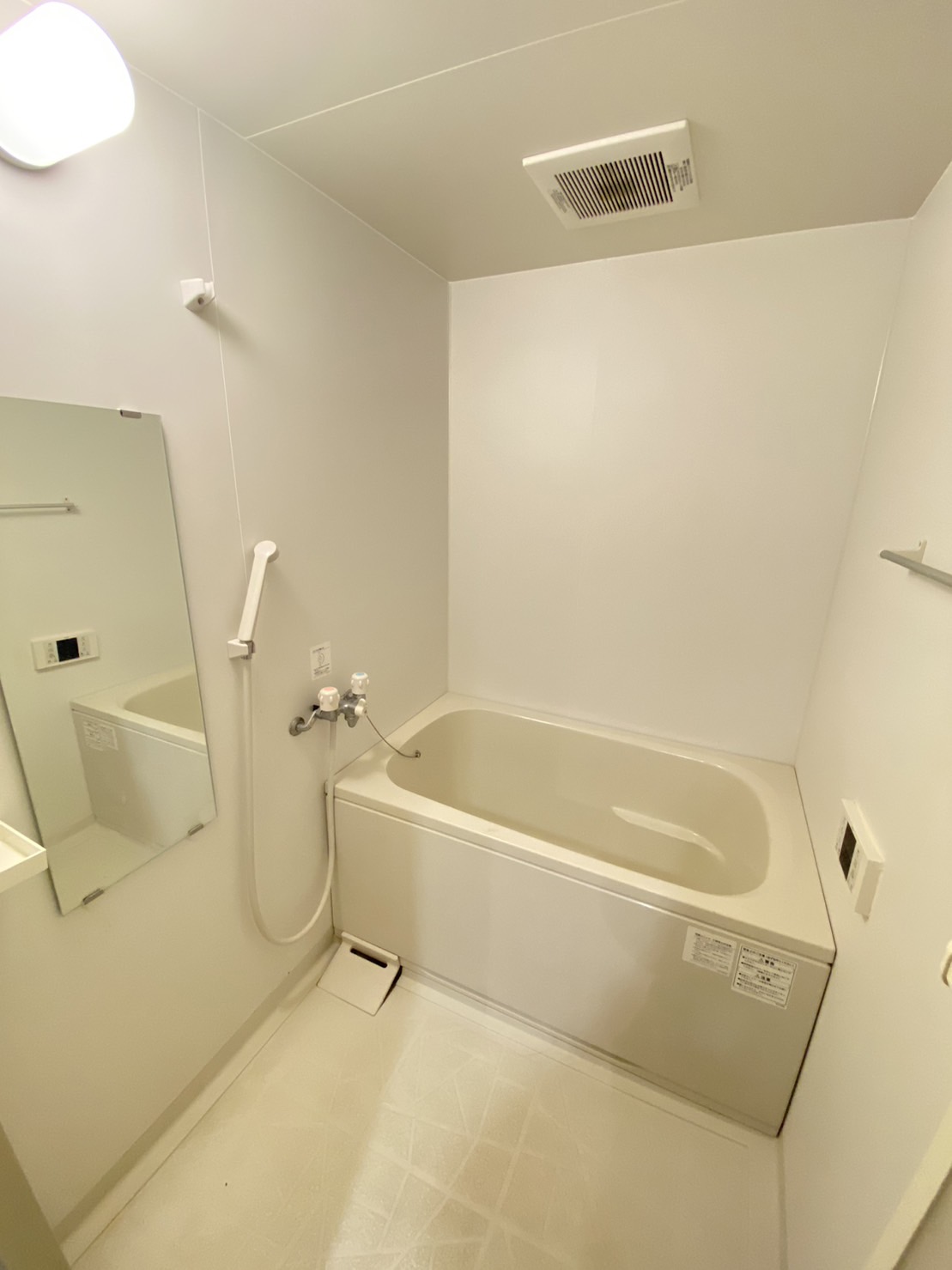 バス・シャワールーム　追い炊き機能つき