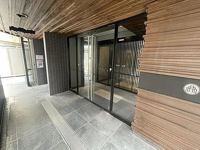 エントランス　管理の行き届いたエントランスです♪