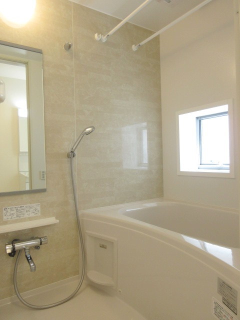 バス・シャワールーム　★窓のあるバスルーム★