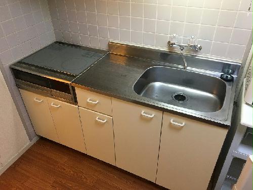 キッチン　備品は部屋ごとに異なります。