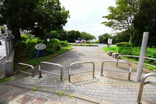 公園　唐沢公園（公園）まで705m
