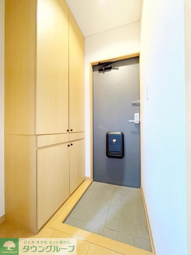 玄関　★最上階・角部屋・2面採光★