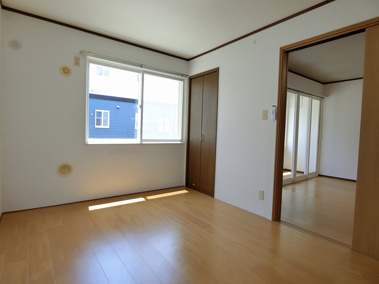 その他部屋・スペース　6帖洋室（南側）