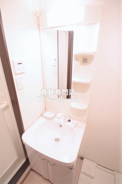 洗面設備　独立洗面台です！