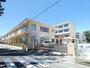 小学校　佐藤小学校（小学校）まで355m