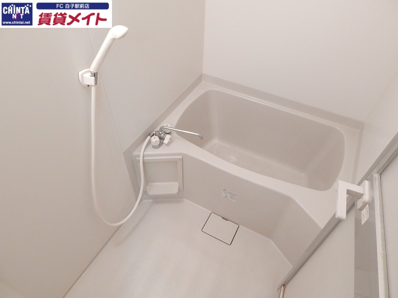 バス・シャワールーム　別部屋参考写真です