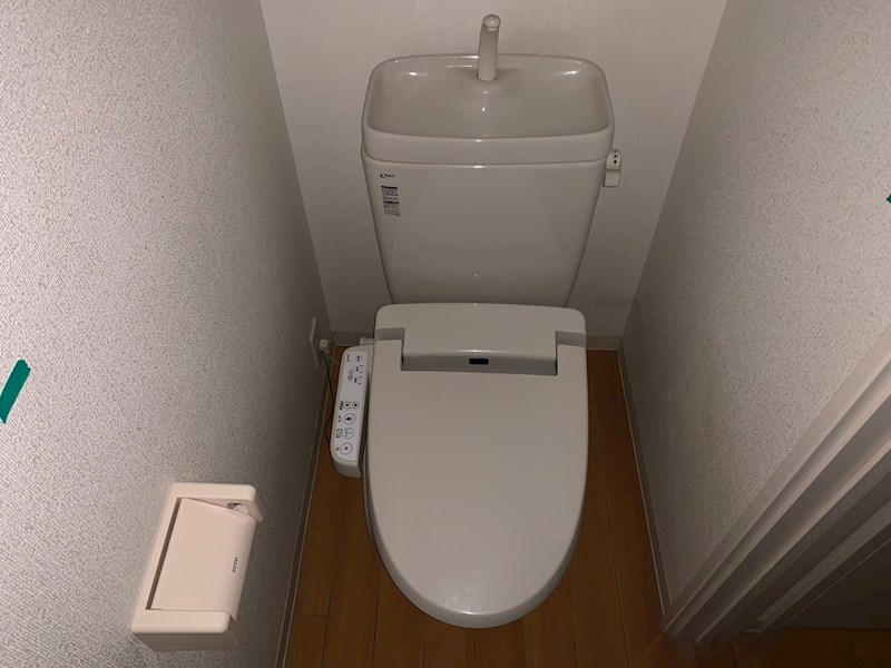 ＪＲ東海道本線 膳所駅 徒歩12分 2階建 築17年のトイレ写真