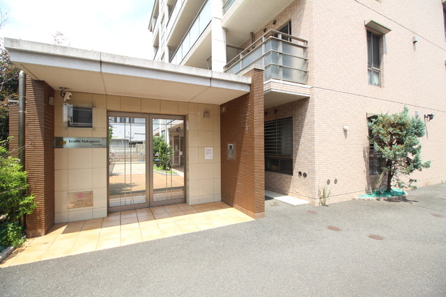 エントランス　オートロックセキュリティです☆