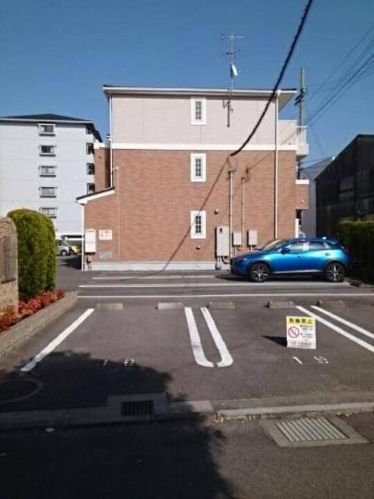 駐車場　駐車場