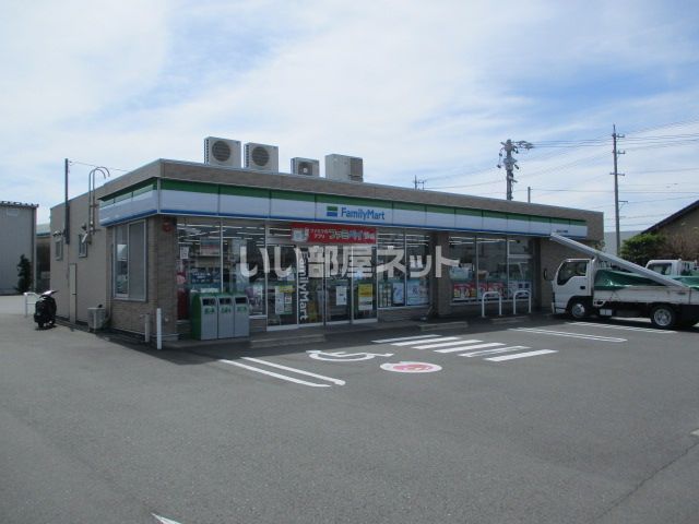 コンビニ　ファミリーマート島田はばたき橋店（コンビニ）まで691m
