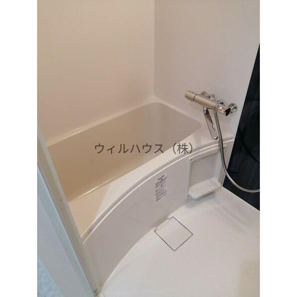 バス・シャワールーム　浴室乾燥機付き！