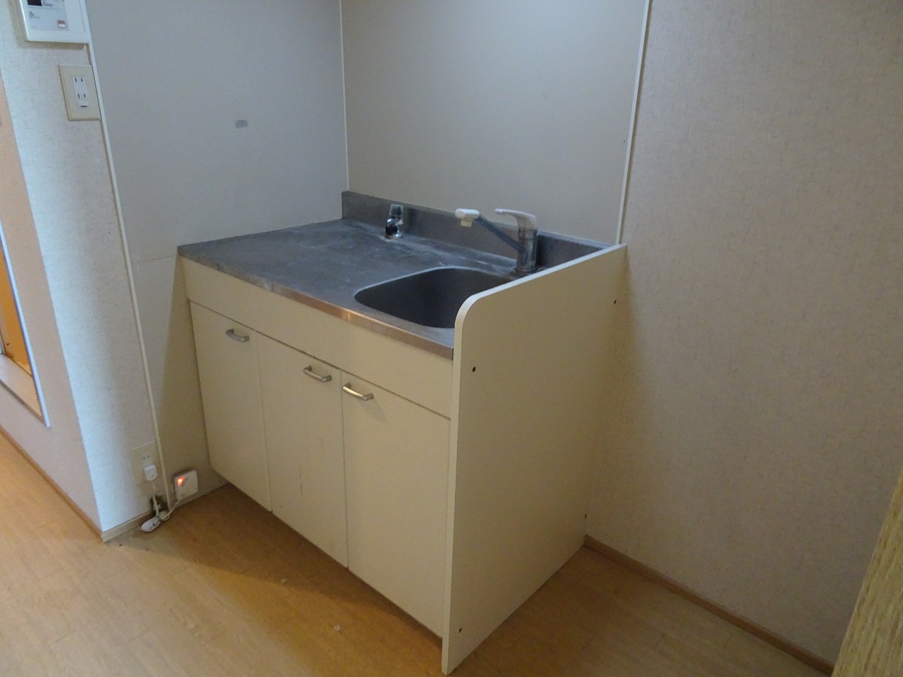 伊豆急行 伊豆急下田駅 徒歩8分 2階建 築28年のキッチン写真