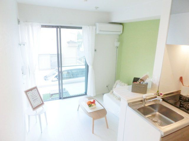 ラ・ノーブレ勝田台の居間写真
