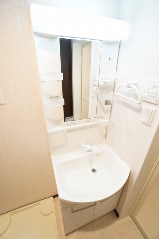 洗面設備　※同物件・同タイプの写真です。