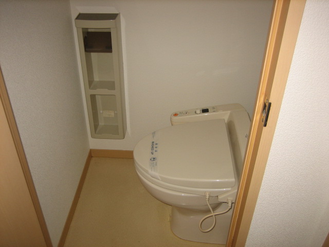 トイレ　ウォシュレット機能付き！