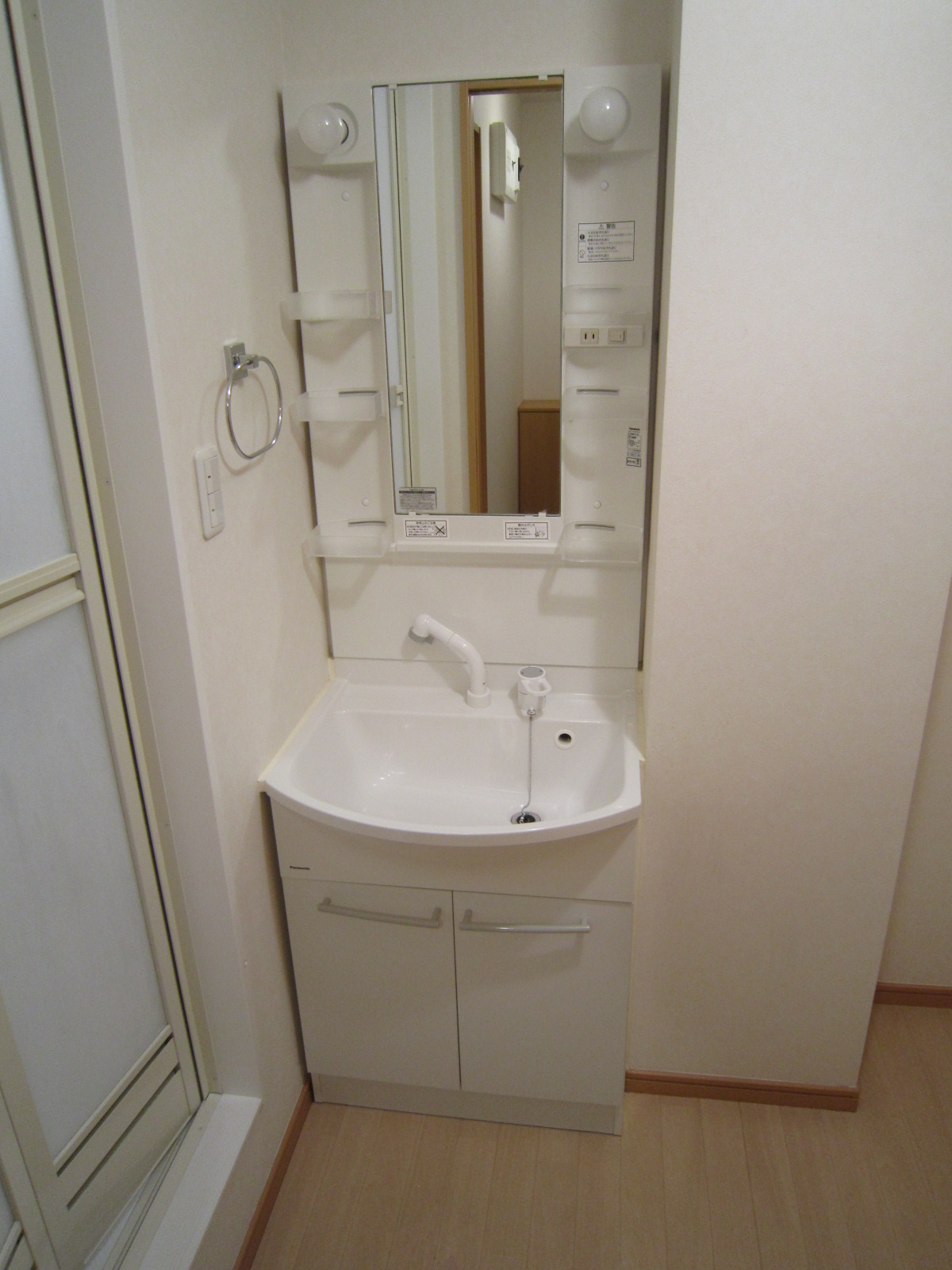 洗面設備　シャンプードレッサー