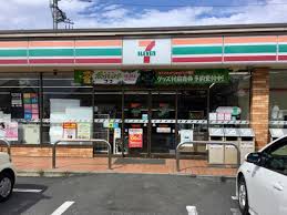 コンビニ　セブンイレブン本庄南小学校前店（コンビニ）まで648m