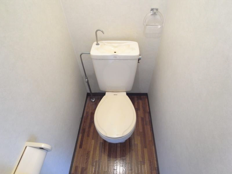 【コムホ－ト27のトイレ】