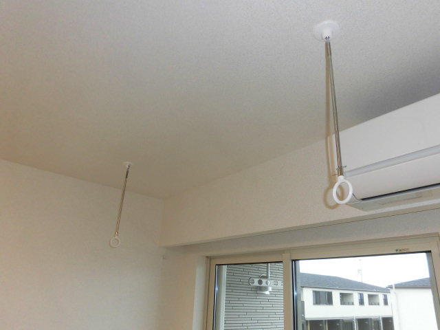 その他設備　室内物干し機