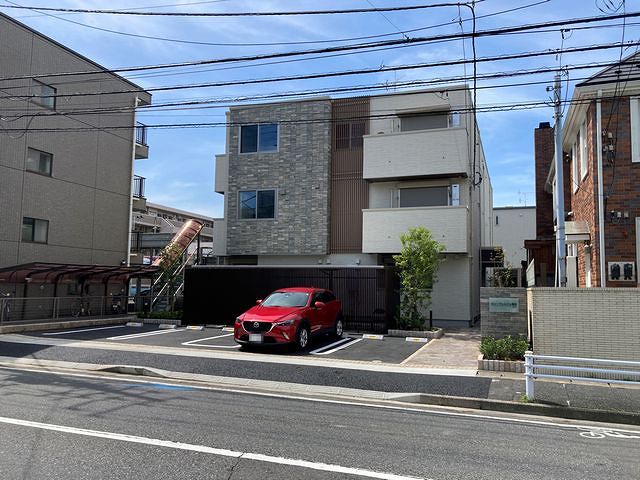 【千葉市花見川区幕張町のマンションの建物外観】