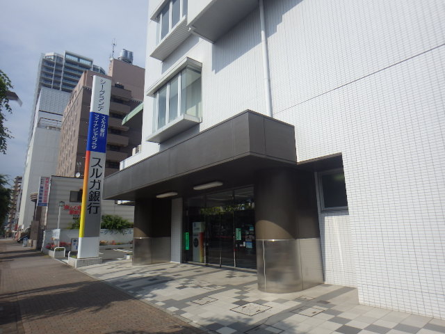 銀行　スルガ銀行清水駅支店（銀行）まで683m