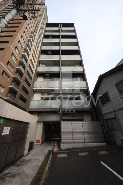 大阪市中央区龍造寺町のマンションの建物外観