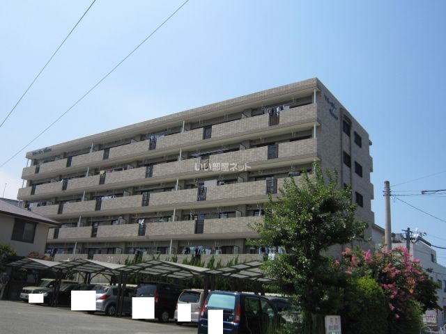 福岡市西区福重のマンションの建物外観