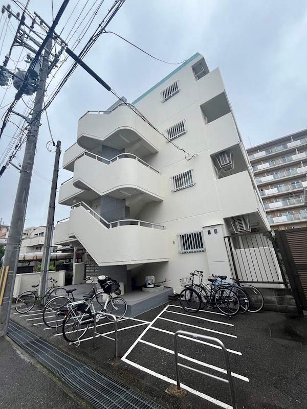 神戸市東灘区深江本町のマンションの建物外観